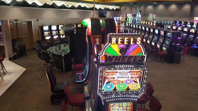 HAPPY NEW YEAR’S FROM CASINO WHITE CLOUD!!!